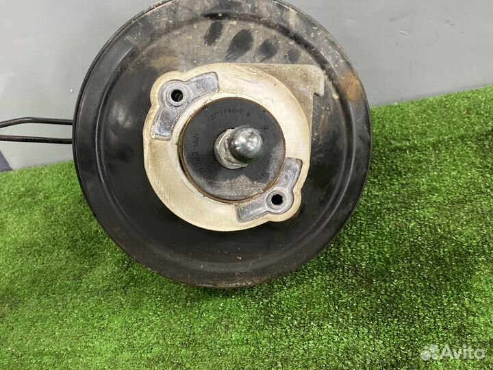 Вакуумный усилитель тормозов Volkswagen passat b5+