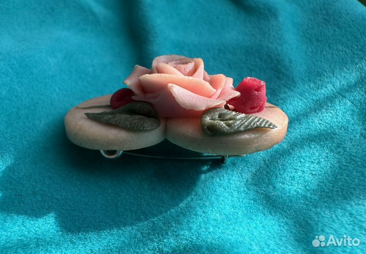 Брошь розочка лепнина узоры времен СССР винтаж