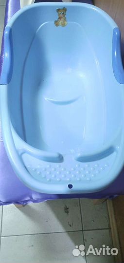 Ванночка для купания с горкой