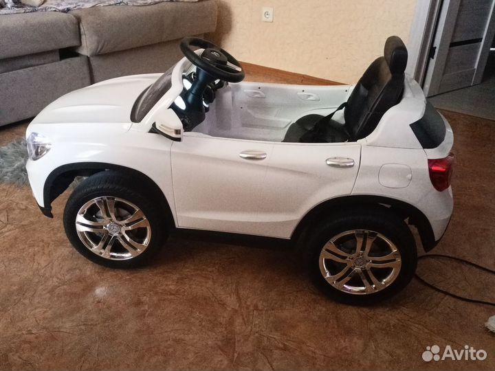 Электромобиль