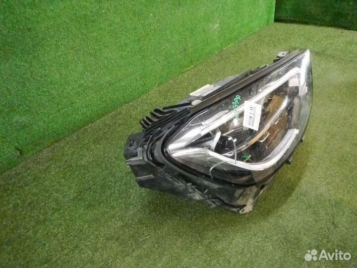 Фара правая Mercedes-Benz GLC