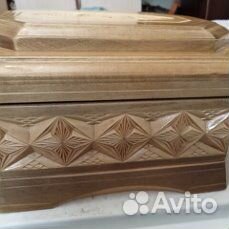 Деревянная шкатулка-ручная работа