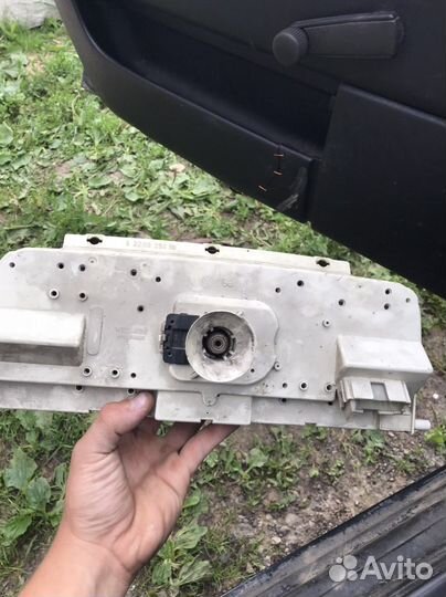 Приборная панель пассат б3