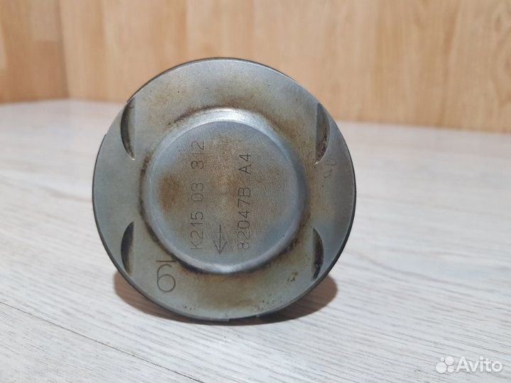 Поршень с шатуном Jaguar X-Type X400 AJ25 2005