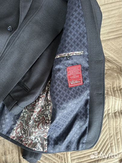 Классический костюм