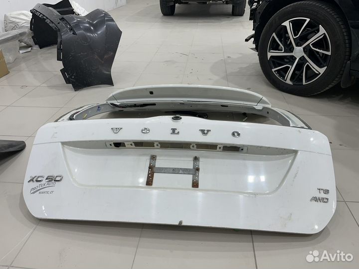 Крышка багажника Volvo XC60