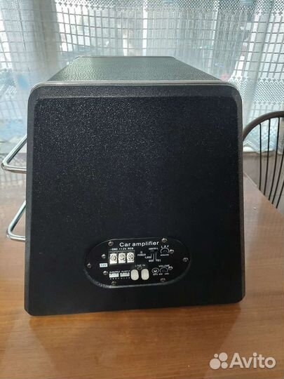 Сабвуфер 25см 220W активный с усилителем