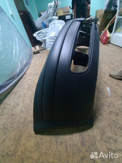 Передний бампер на Volkswagen Passat B5