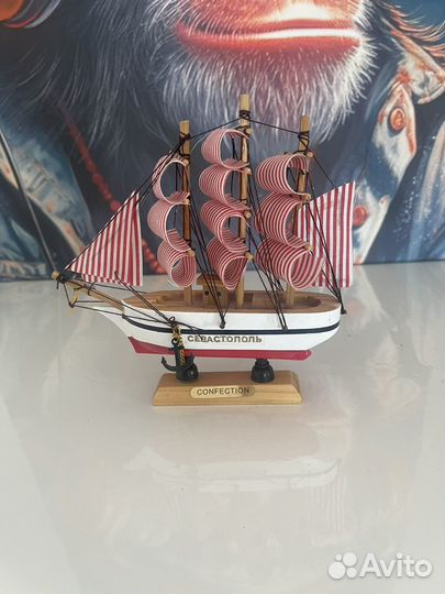Кораблик коллекционный