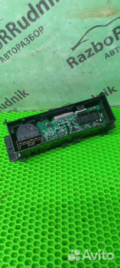 Блок управления климатической установкой Nissan Ma