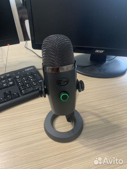 Микрофон blue yeti