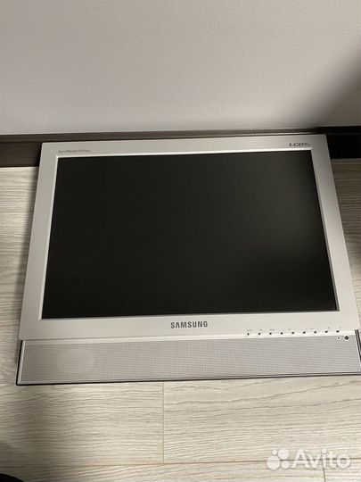 Монитор Samsung 941MW