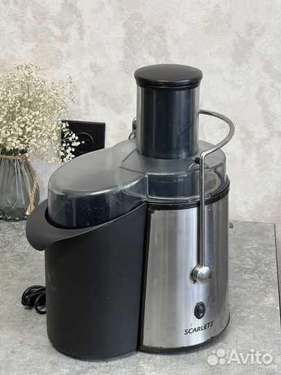 Соковыжималка Scarlett SC-018, центробежная