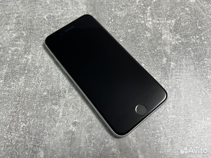 iPhone SE (2020), 64 ГБ