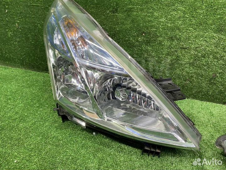 Фара Nissan Teana J32