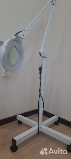 Лампа лупа напольная