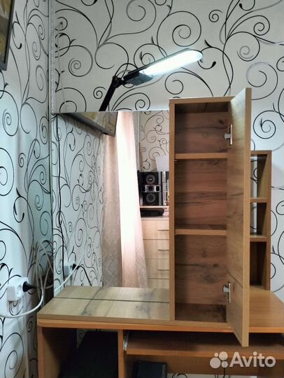Шкаф с зеркалом в ванную