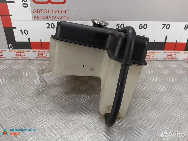 Бачок расширительный Jeep Grand Cherokee WK 2007