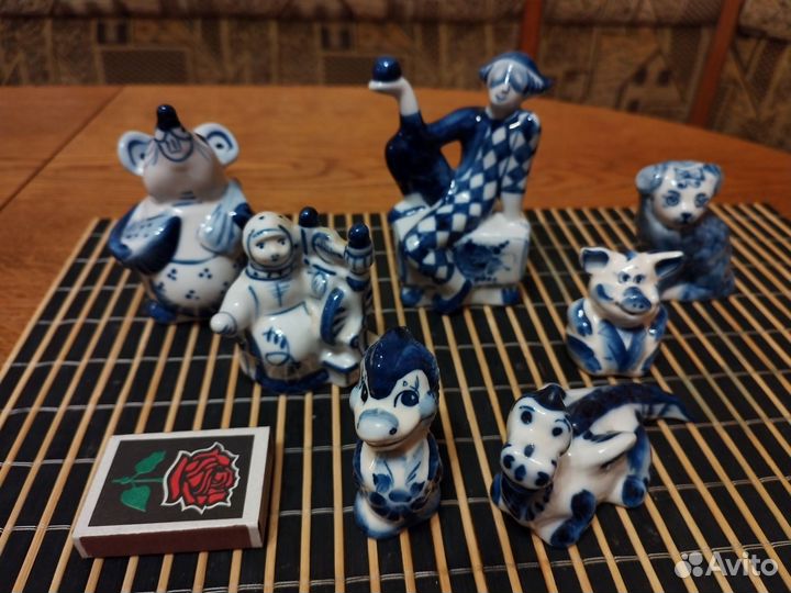 Фигурки Гжель