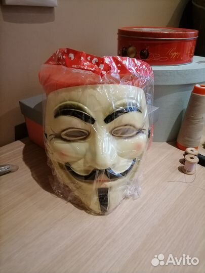 Маска на хеллоуин