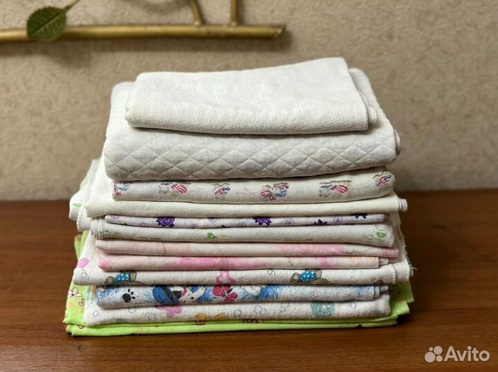 Пеленки детские и полотенце