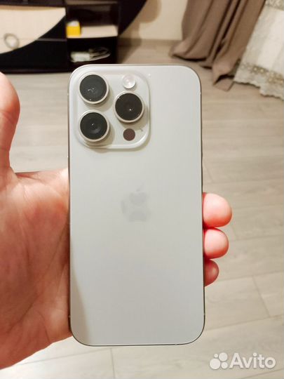 iPhone 15 Pro, 256 ГБ
