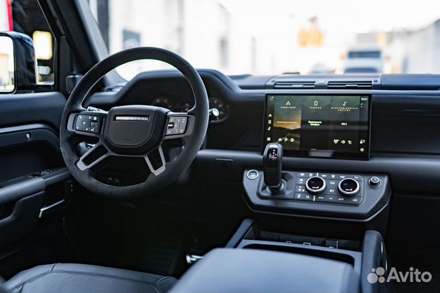 Land Rover Defender 5.0 AT, 2023, 1 924 км с пробегом, цена 19900000 руб.