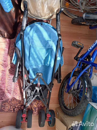 Прогулочная коляска
