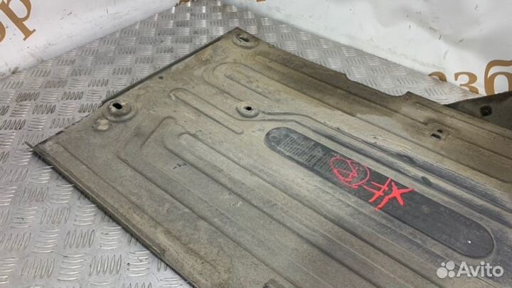 Защита днища правая Jaguar Xf CC9