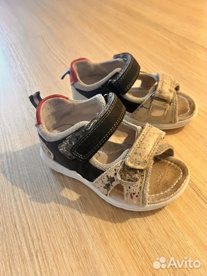 Детская обувь