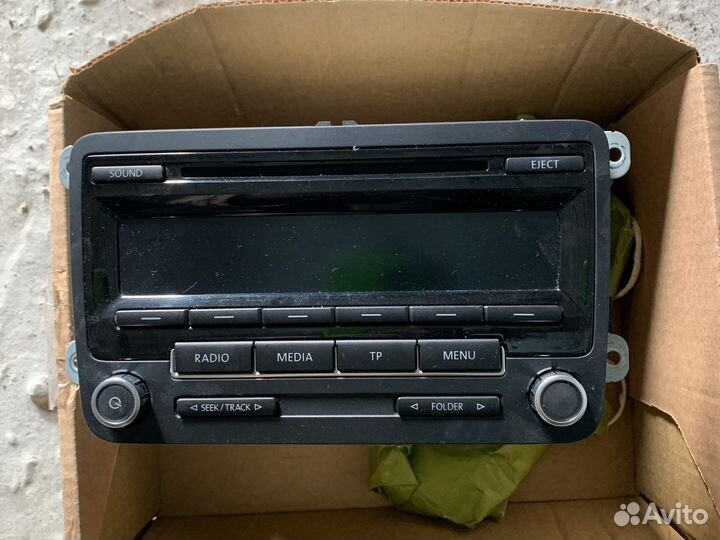 Штатная магнитола на volkswagen RCD 310