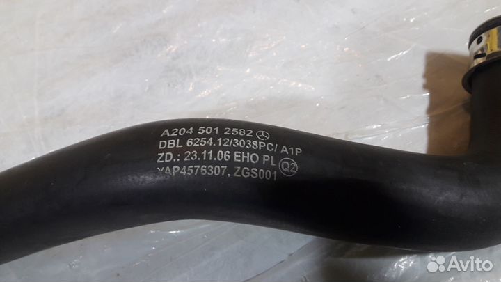 Патрубок радиатора верхний Mercedes W212 W204 W207