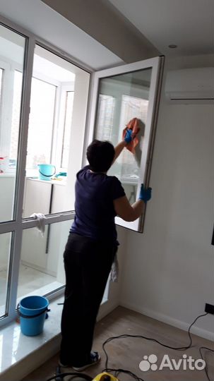 Уборка квартир Мойка фасадов Мойка окон