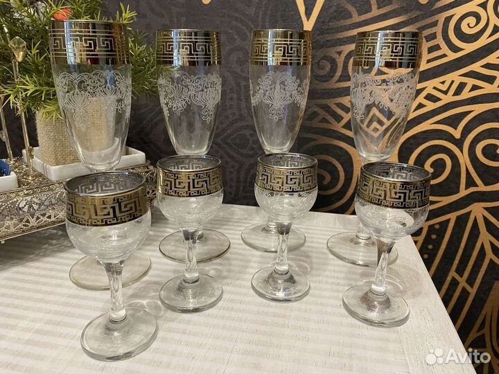 Рюмка и бокал для вина