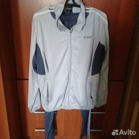 Спортивные костюмы