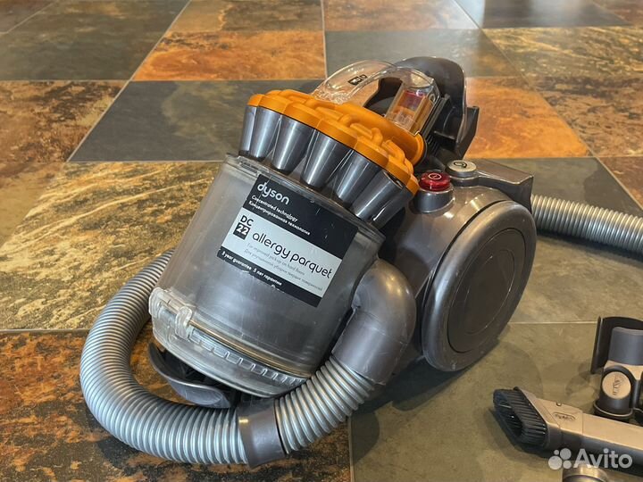 Пылесос Dyson DS 22