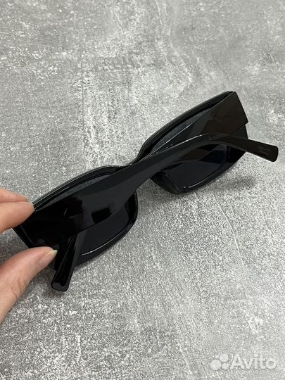 Солнцезащитные очки