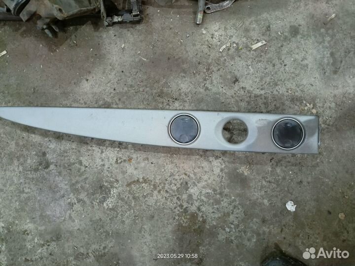 Накладка торпедо Аутлендер 1