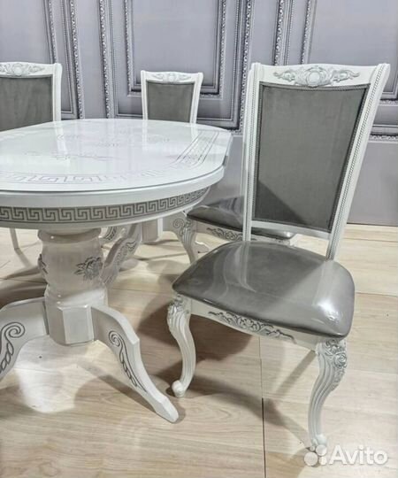 Столы со стульями