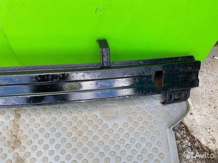 Усилитель бампера задний Hyundai Accent G4EC 2005