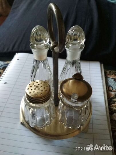 Набор для специй,молочник,сахарницы от