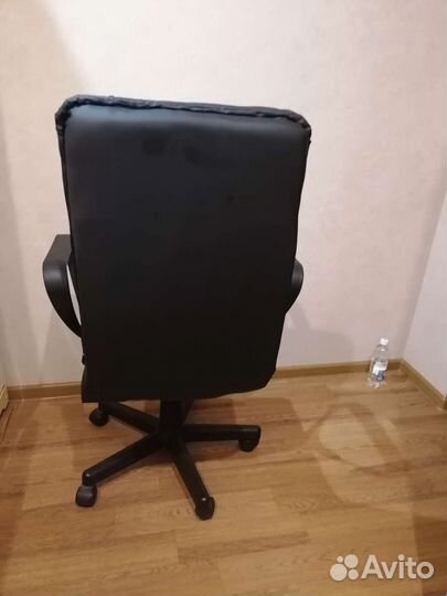 Компьютерное кресло