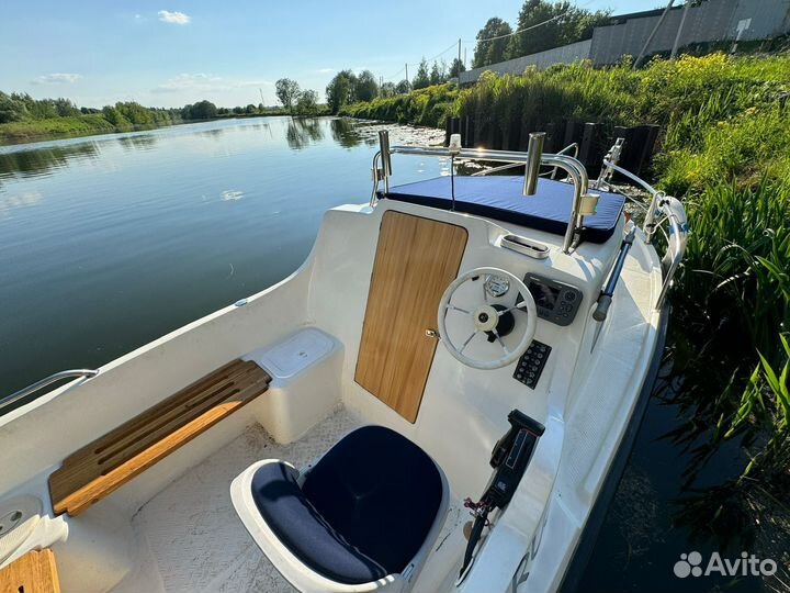 Лодка 4.9 с мотором 60 л.с. reful 490 sea