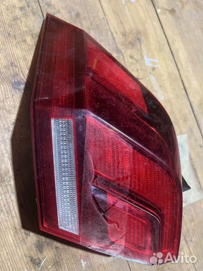 Фара задняя левая tiguan2