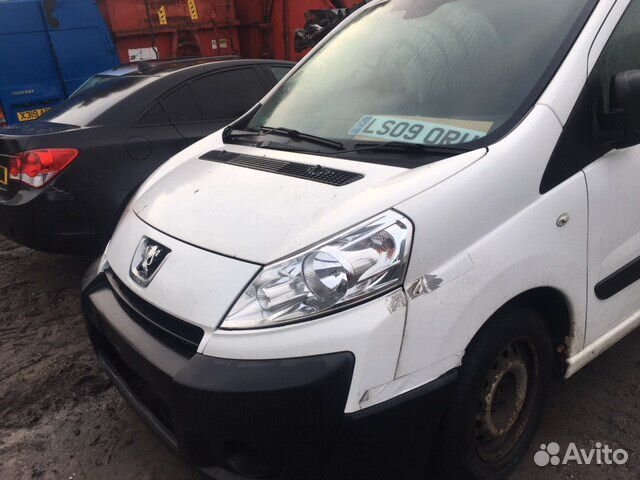 Разбор на запчасти Peugeot Expert