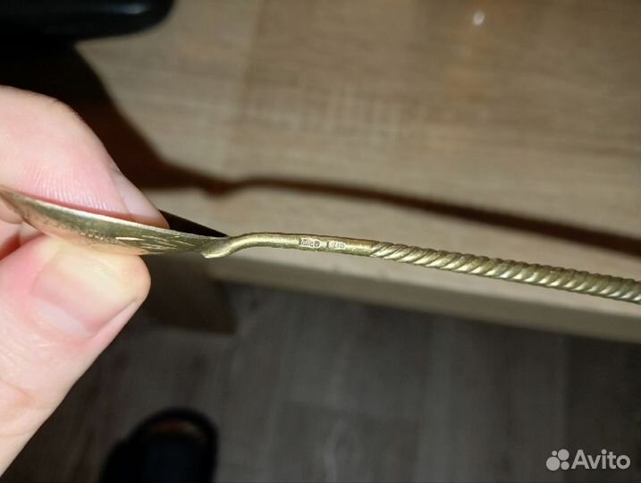 Серебряная чайная ложка