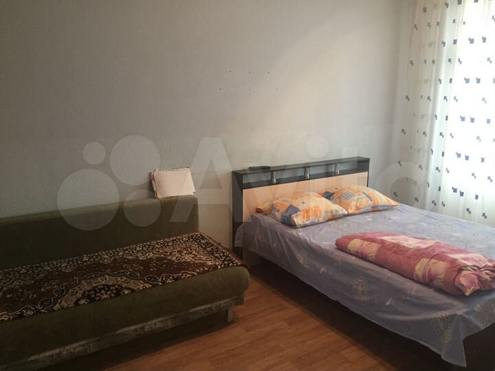 2-к. квартира, 80 м², 4/4 эт.