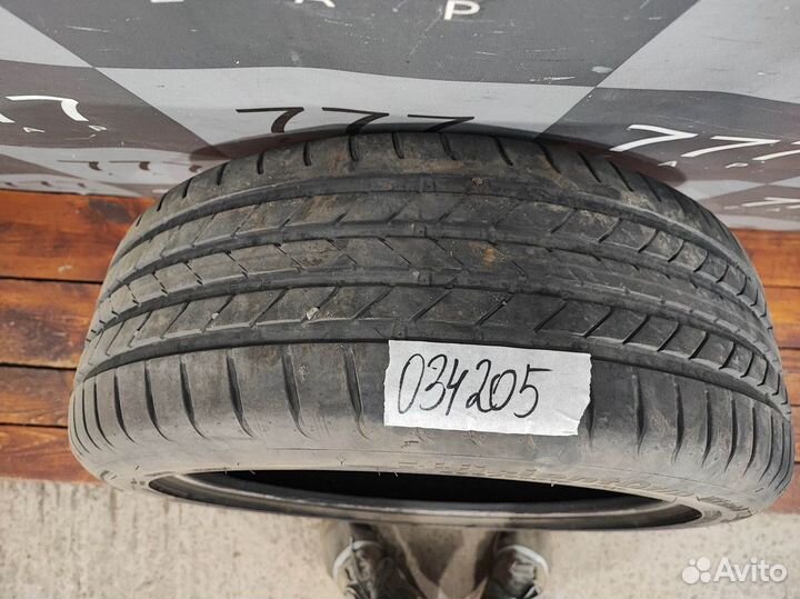 Goodyear EfficientGrip 235/45 R19