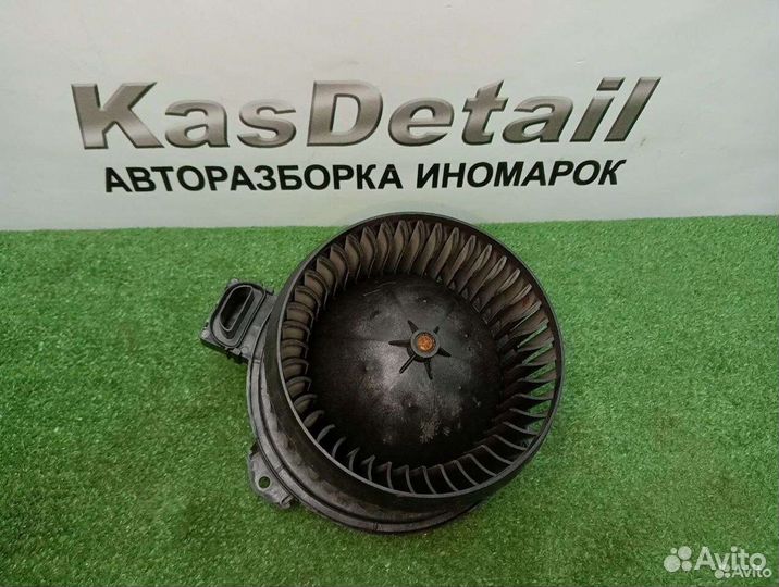 Моторчик печки Suzuki SX4