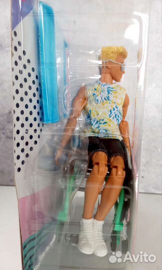 Ken Fashionistas 167 GWX93 Колясочник Барби